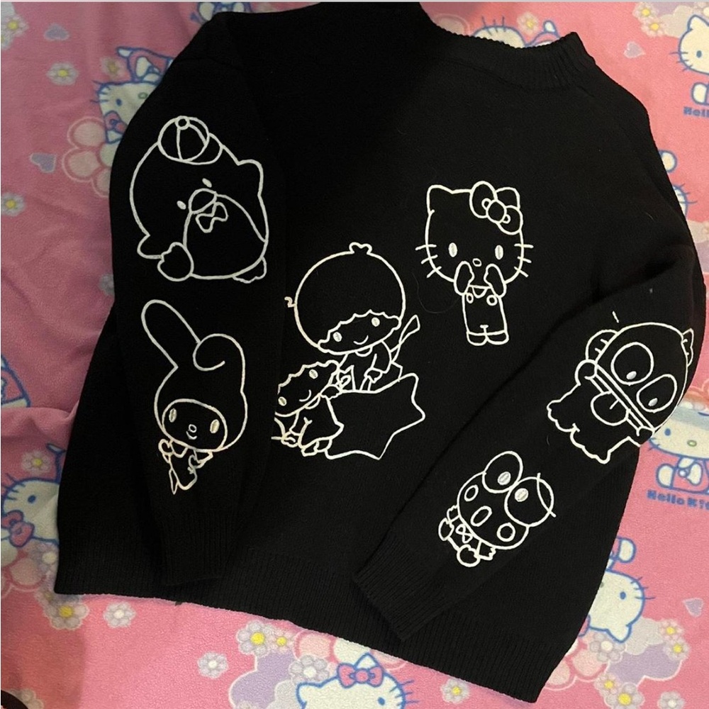 Sold out Hellokitty x forever21 sweater